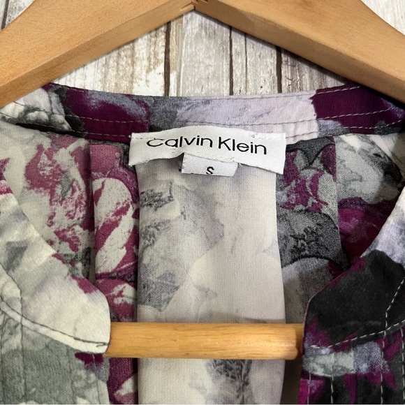 Calvin Klein Purple Floral Blouse - Picture 4 of 5